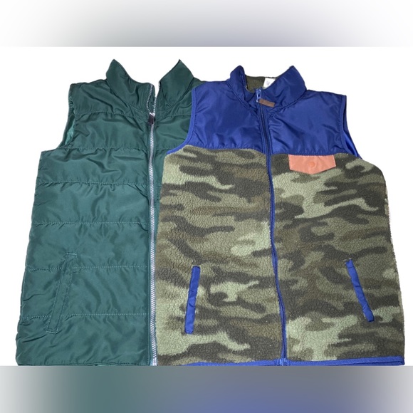 2 boys size 14 Super cozy Sherpa easy zip-up puffer vest Camo green blue GUC - Picture 8 of 8